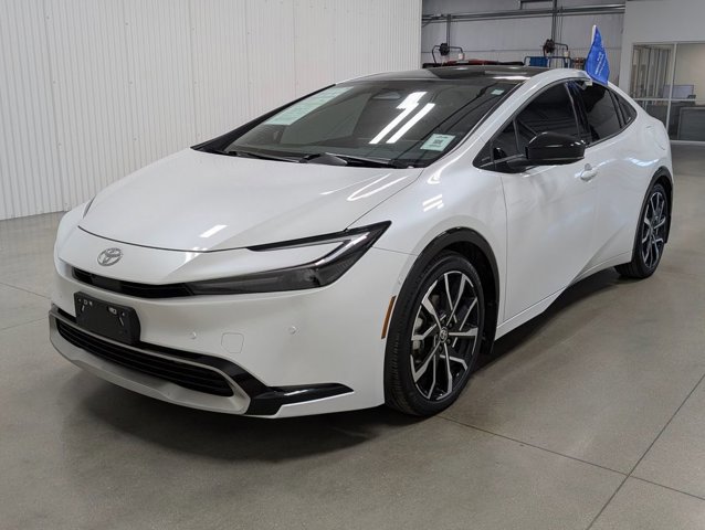 Used 2024 Toyota Prius Prime Premium image 5