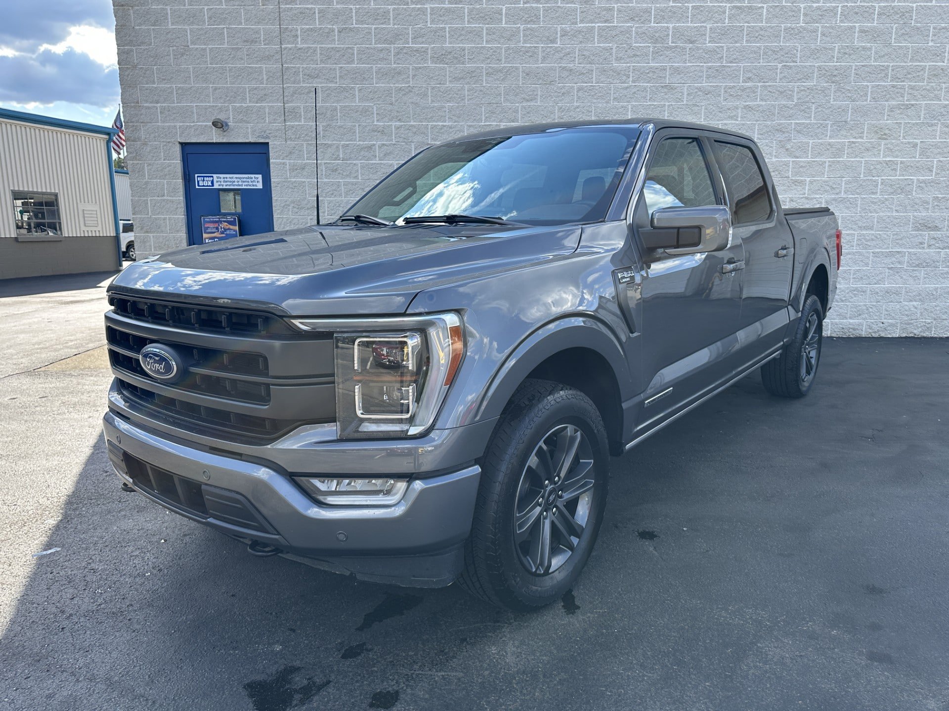 Certified 2023 Ford F150 Lariat w/ Equipment Group 502A High AWD/4WD image 2