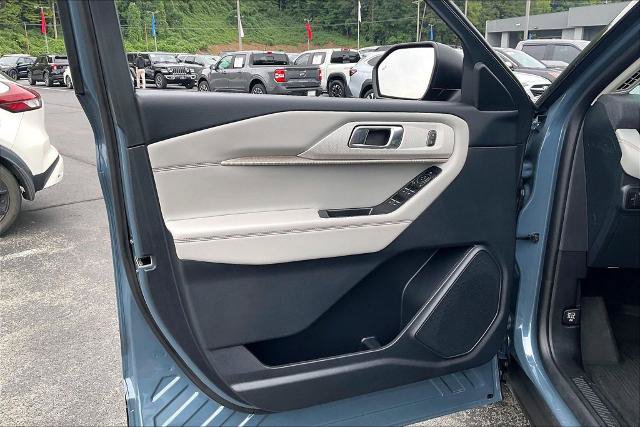 Certified 2026 Ford Explorer Active w/ Active Comfort Package RWD image 22