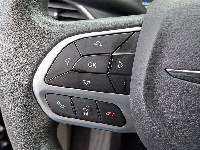 Used 2017 Chrysler Pacifica LX image 22