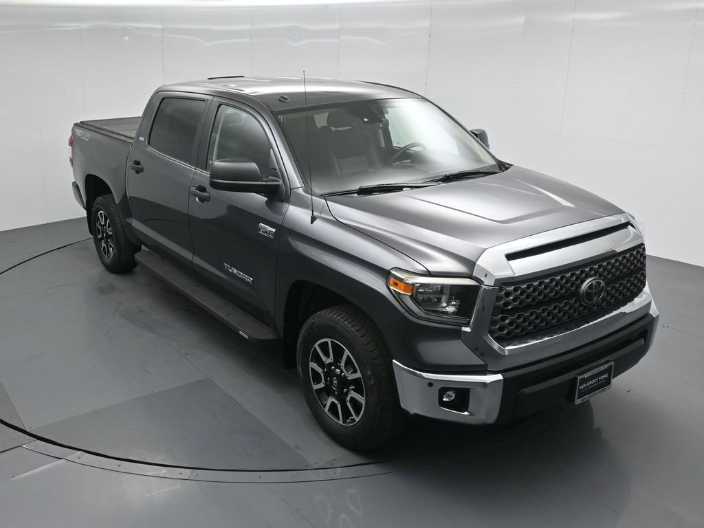 Used 2018 Toyota Tundra SR5 w/ TRD Off Road Package image 40