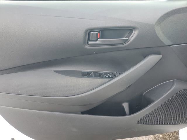 Used 2022 Toyota Corolla LE image 7