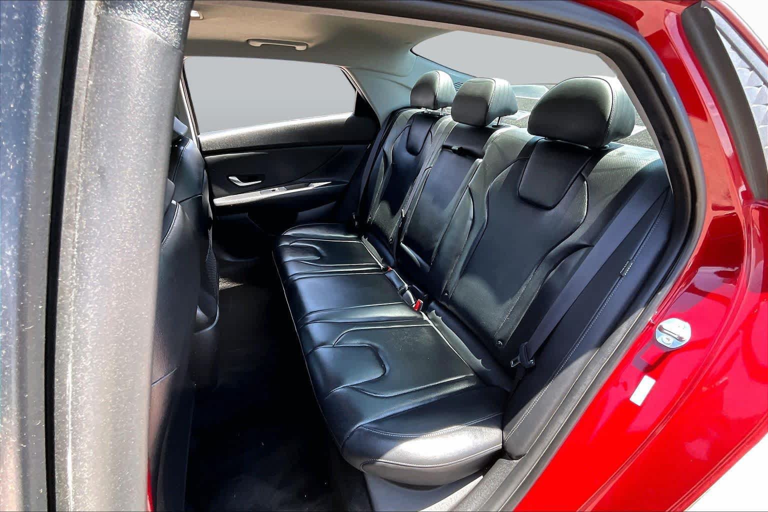Used 2025 Hyundai Elantra Limited FWD image 20