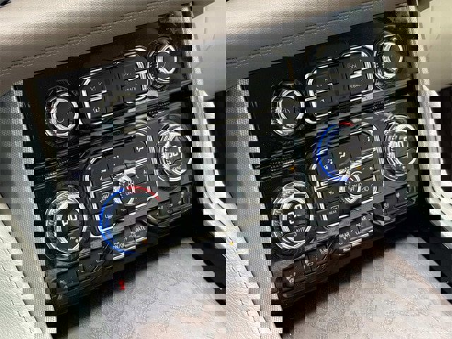 Used 2021 GMC Yukon Denali w/ Denali Premium Package image 35