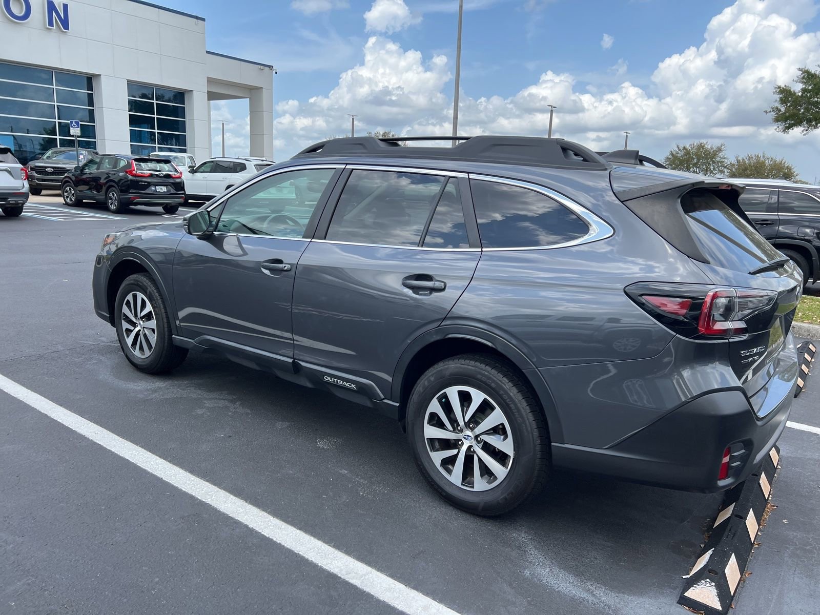 Used 2021 Subaru Outback Premium image 43