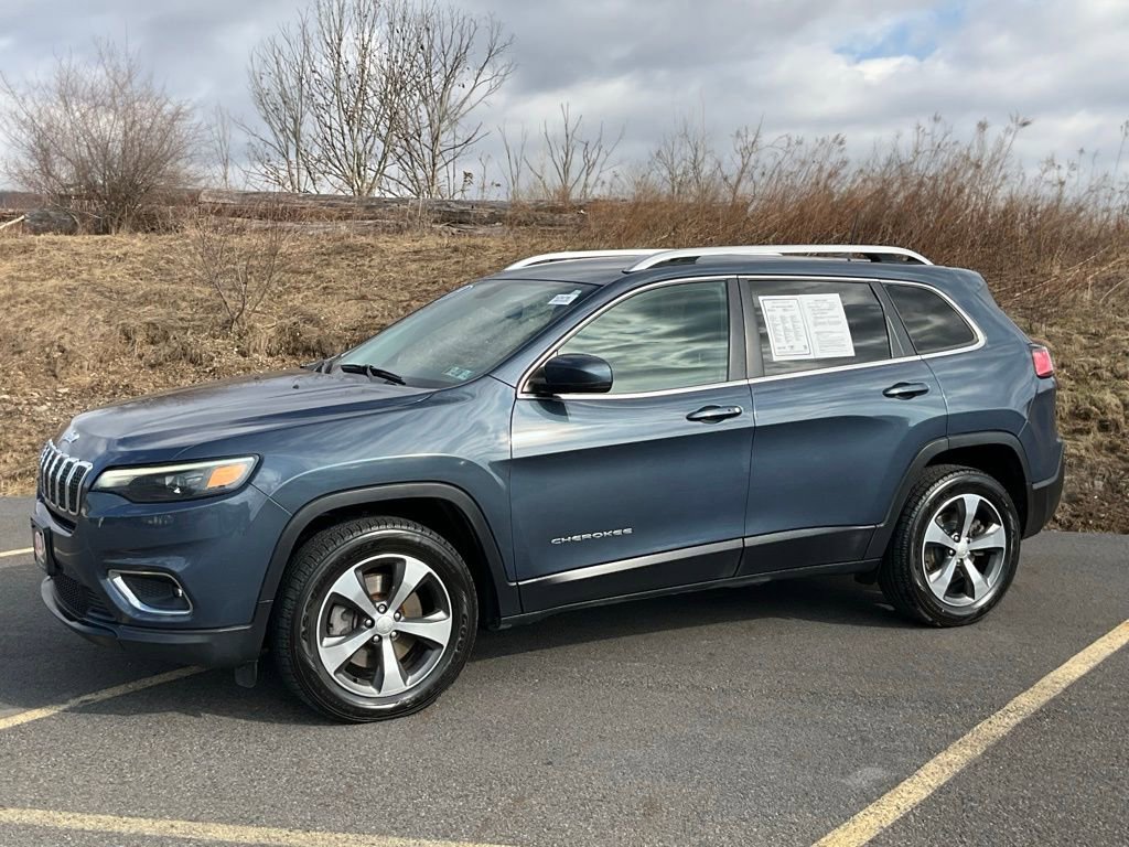Used 2019 Jeep Cherokee Limited image 32