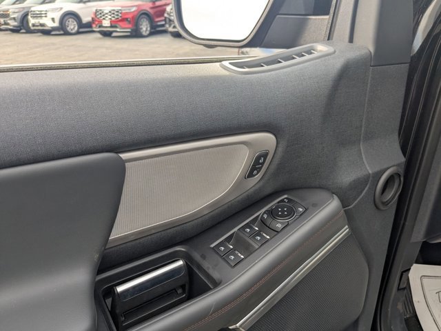 Certified 2025 Ford Expedition Active image 13