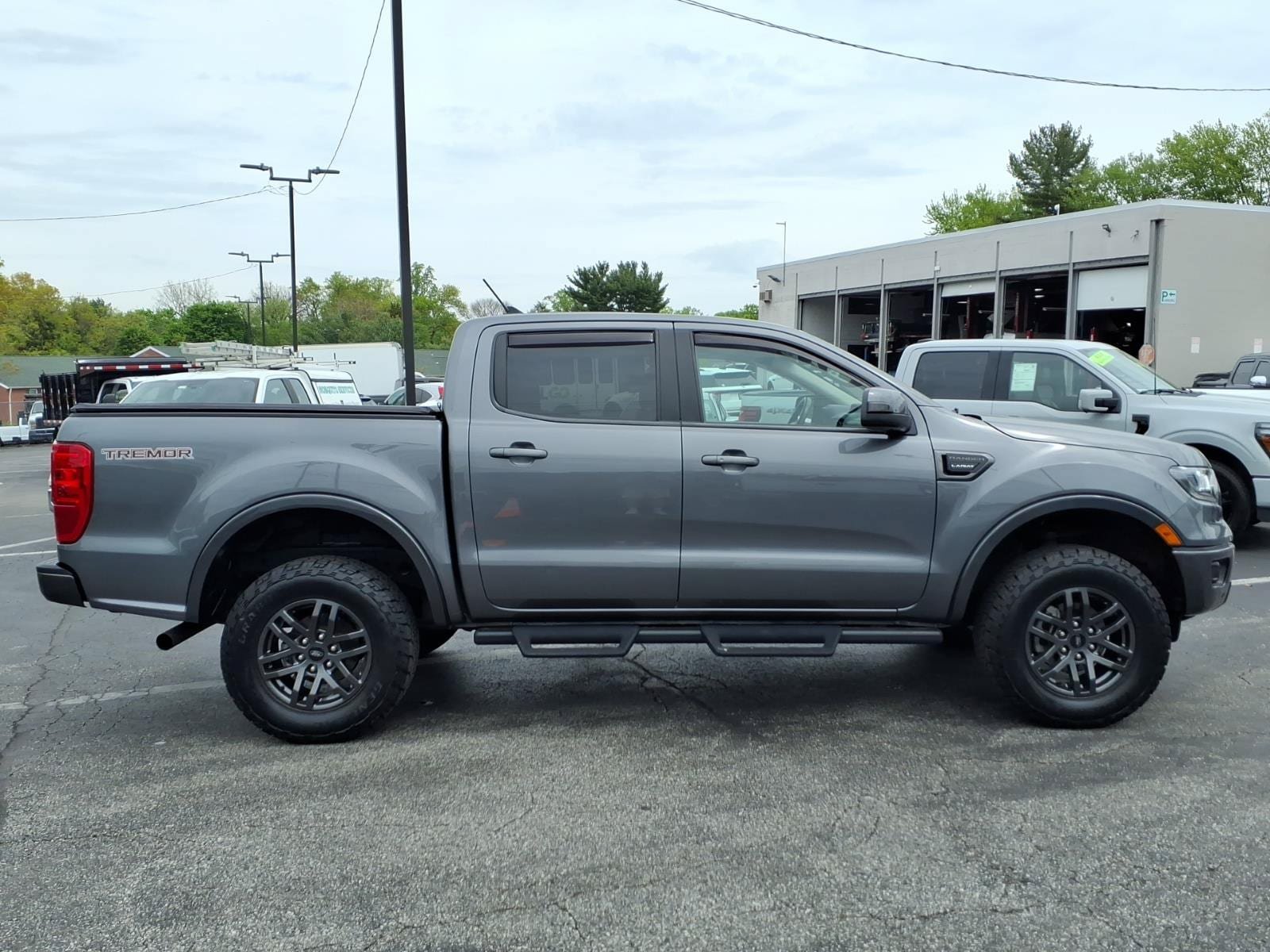 Certified 2023 Ford Ranger Lariat w/ Tremor Off-Road Package AWD/4WD image 3