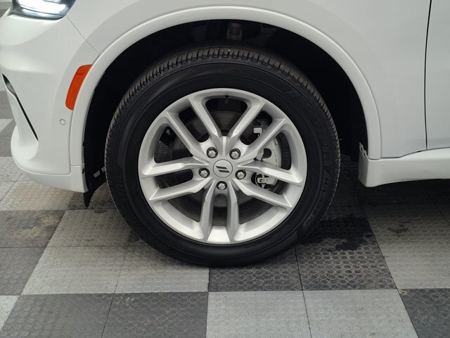 Used 2025 Dodge Durango GT AWD/4WD image 15
