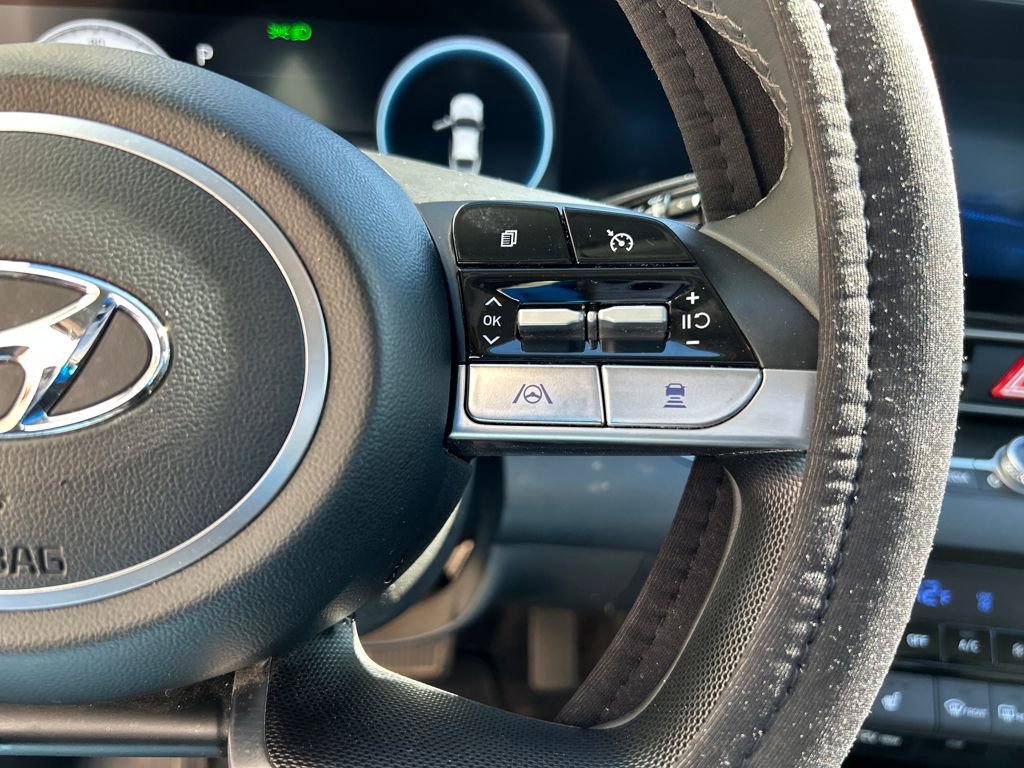 Used 2023 Hyundai Elantra SEL w/ Convenience Package image 22