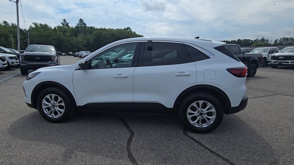 Certified 2023 Ford Escape Active AWD/4WD image 16