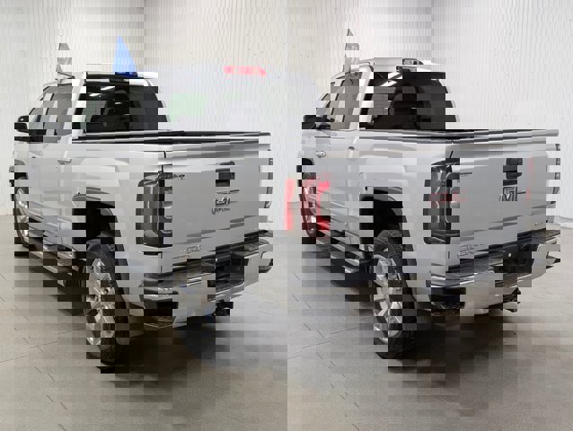 Used 2018 GMC Sierra 1500 SLT w/ SLT Premium Package image 4