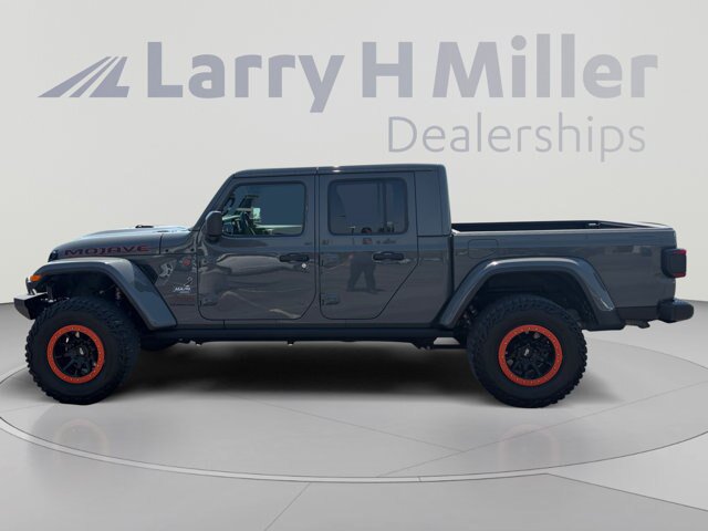 Used 2020 Jeep Gladiator Mojave AWD/4WD image 2