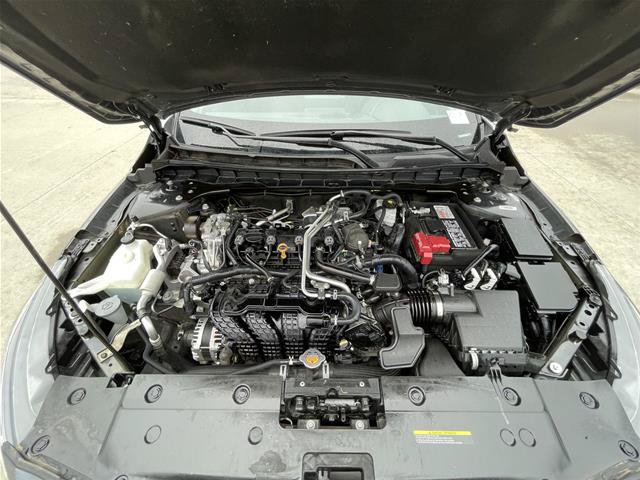 Used 2025 Nissan Altima 2.5 SV FWD image 32