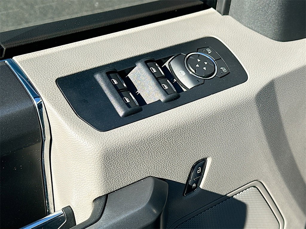 Certified 2017 Ford F150 XLT w/ Equipment Group 302A Luxury image 21