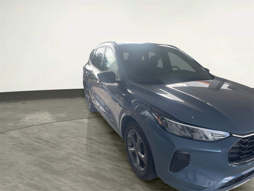 Certified 2024 Ford Escape ST-Line w/ Equipment Group 301A image 4