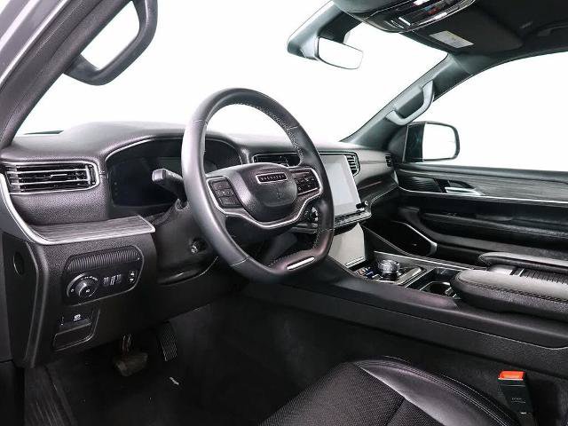 Used 2024 Jeep Wagoneer Series II w/ Flexible Seating Group AWD/4WD image 12