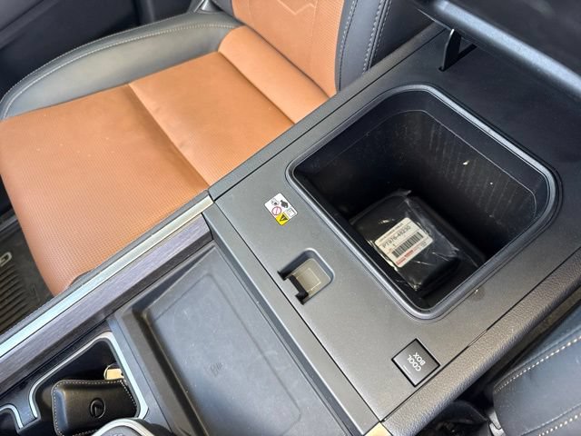 Used 2024 Lexus GX 550 w/ Accessory Package (2T) AWD/4WD image 37