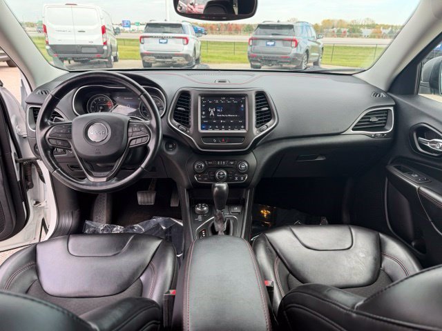 Used 2020 Jeep Cherokee Trailhawk w/ Comfort/Convenience Group AWD/4WD image 32