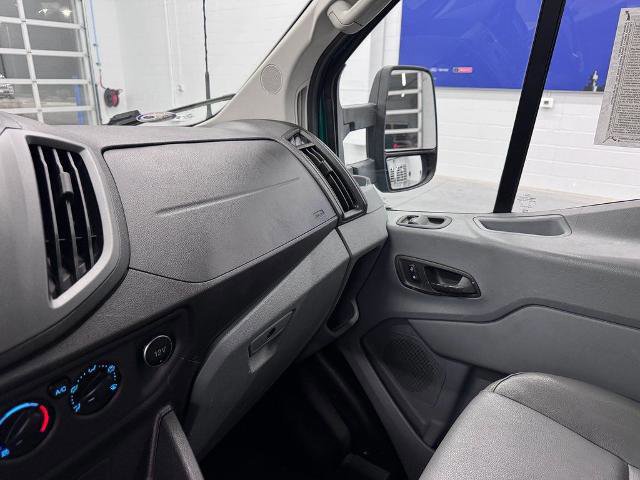 Certified 2019 Ford Transit 150 130 Low Roof RWD image 25