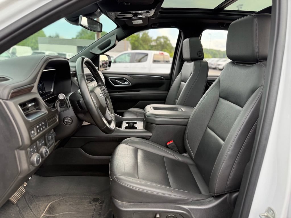 Used 2024 Chevrolet Tahoe Z71 w/ Luxury Package AWD/4WD image 15