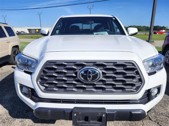Used 2022 Toyota Tacoma TRD Off-Road w/ Technology Package AWD/4WD image 9