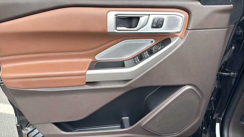 Certified 2023 Ford Explorer King Ranch w/ Technology Package image 19
