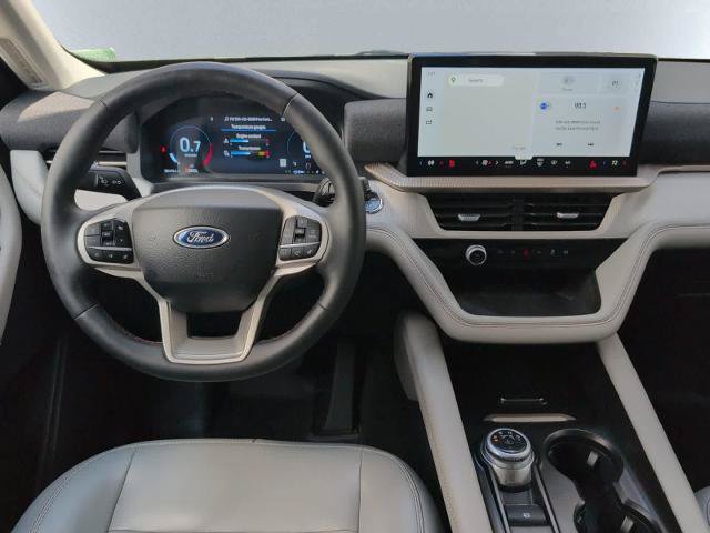 Certified 2025 Ford Explorer Active w/ Active Comfort Package AWD/4WD image 17