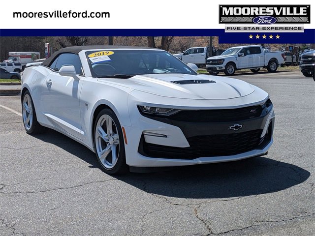 Used 2019 Chevrolet Camaro SS image 1