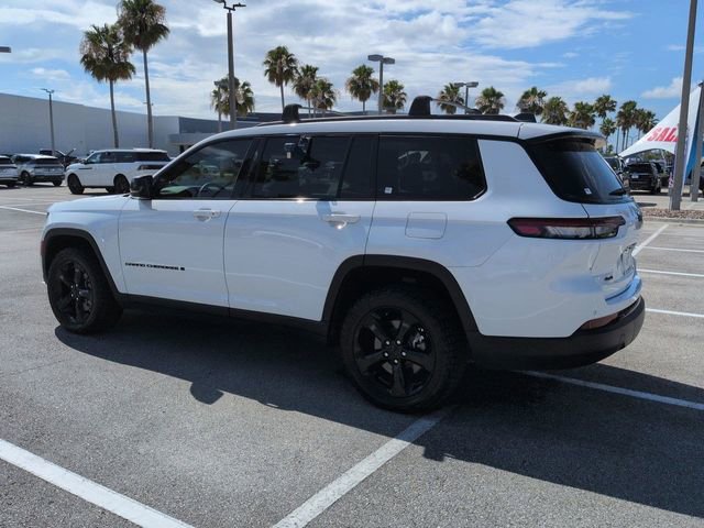 Used 2023 Jeep Grand Cherokee L Laredo AWD/4WD image 6