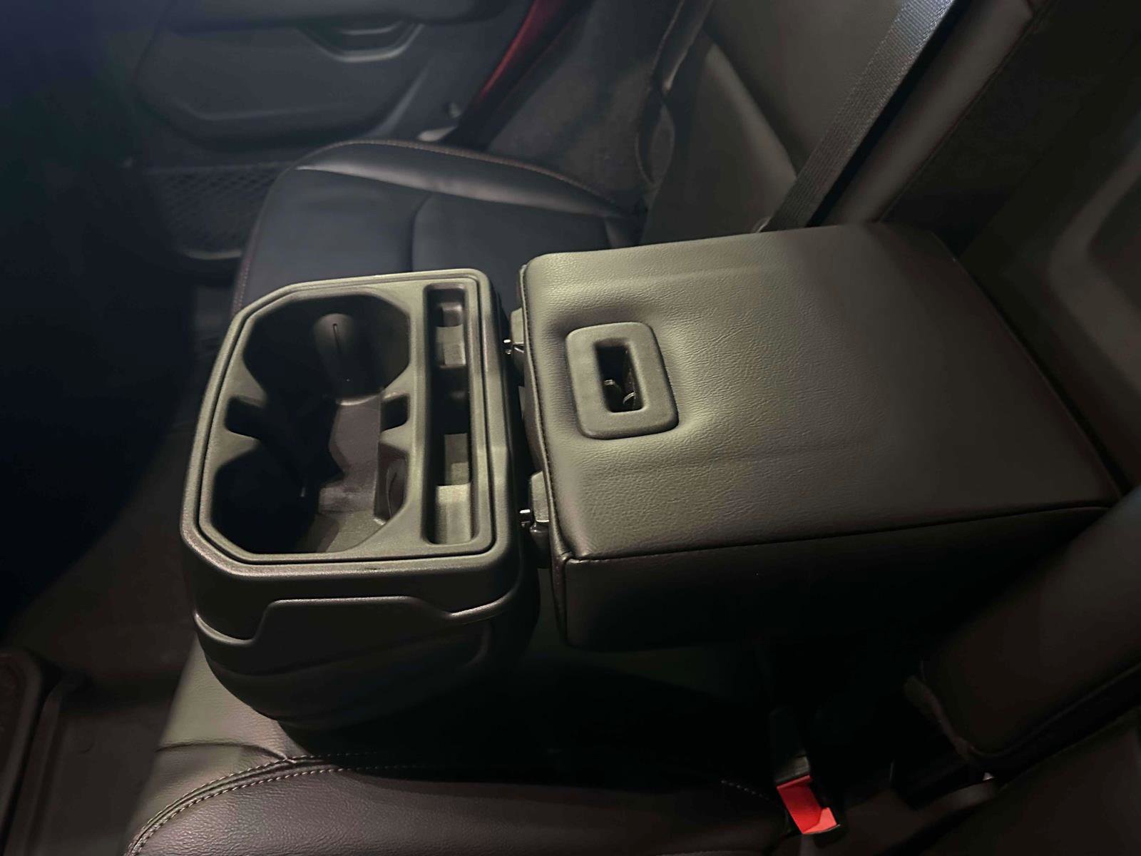 Used 2021 Jeep Wrangler Unlimited Rubicon w/ Trailer Tow Package image 10