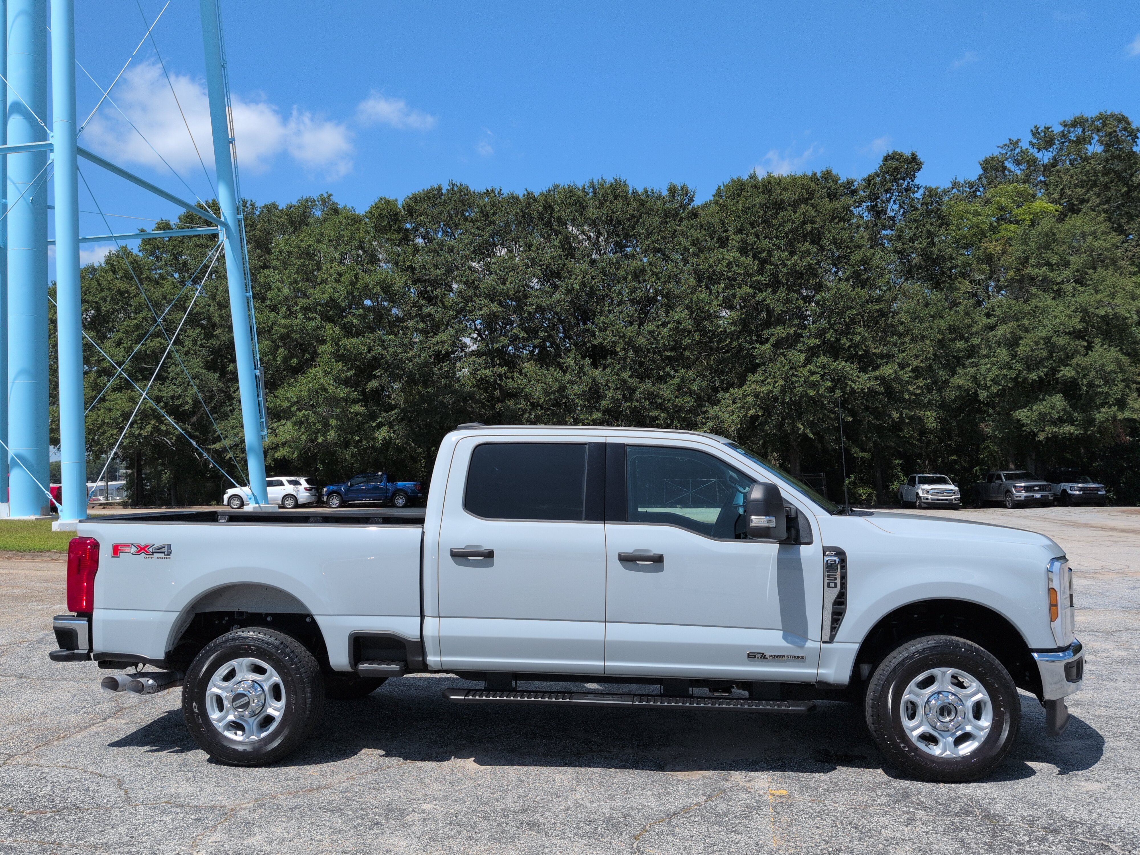 Certified 2025 Ford F250 XLT AWD/4WD video 2