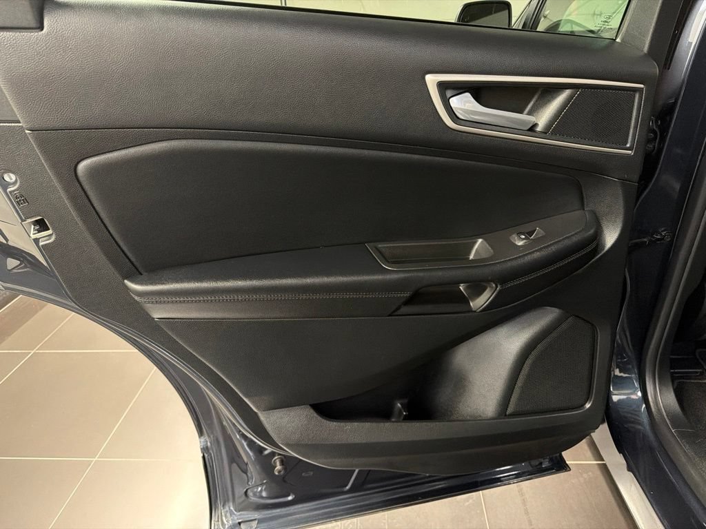 Certified 2022 Ford Edge SEL w/ Convenience Package AWD/4WD image 32