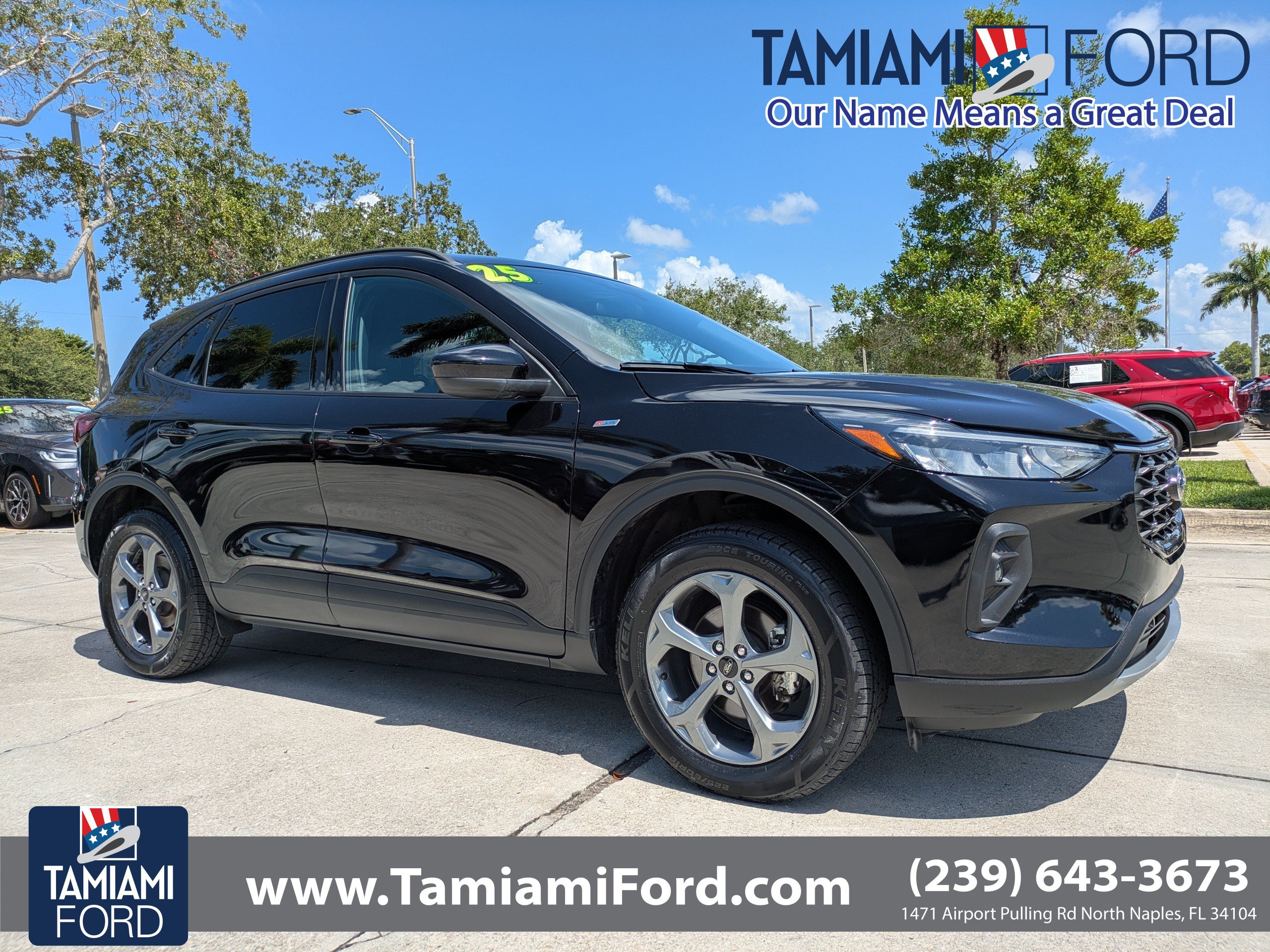 Certified 2025 Ford Escape ST-Line Select AWD/4WD image 1