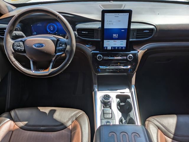 Certified 2022 Ford Explorer King Ranch w/ Premium Technology Package AWD/4WD image 15