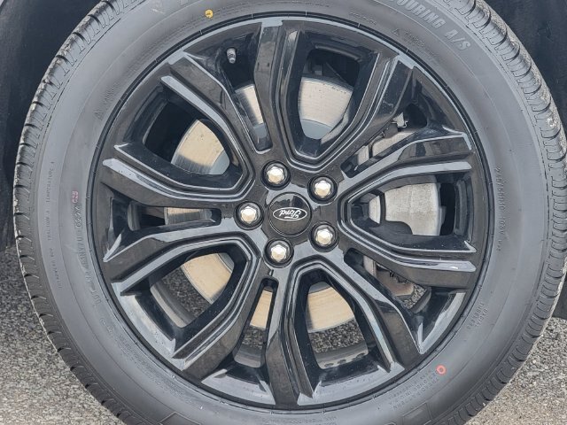 Certified 2024 Ford Edge SE w/ Black Appearance Package AWD/4WD image 17