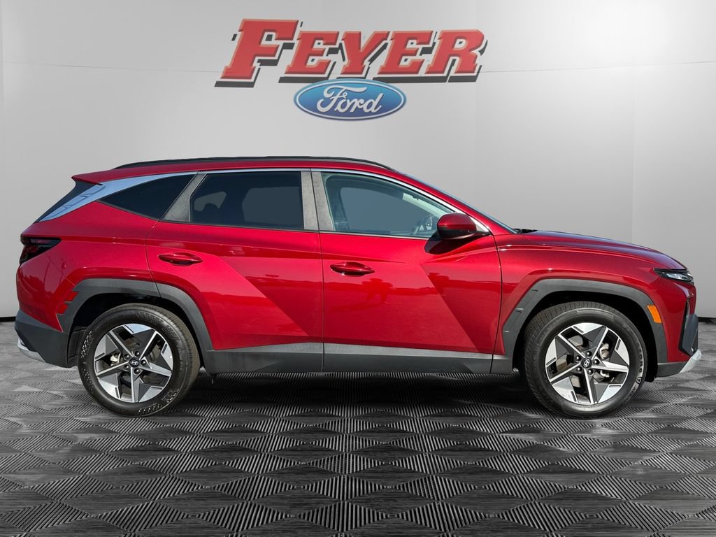 Used 2025 Hyundai Tucson SEL FWD image 6
