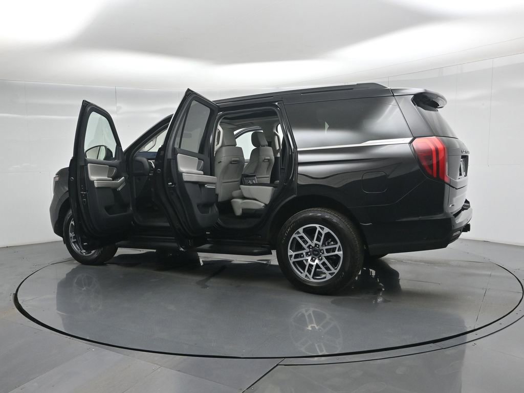 Certified 2025 Ford Expedition Active image 56