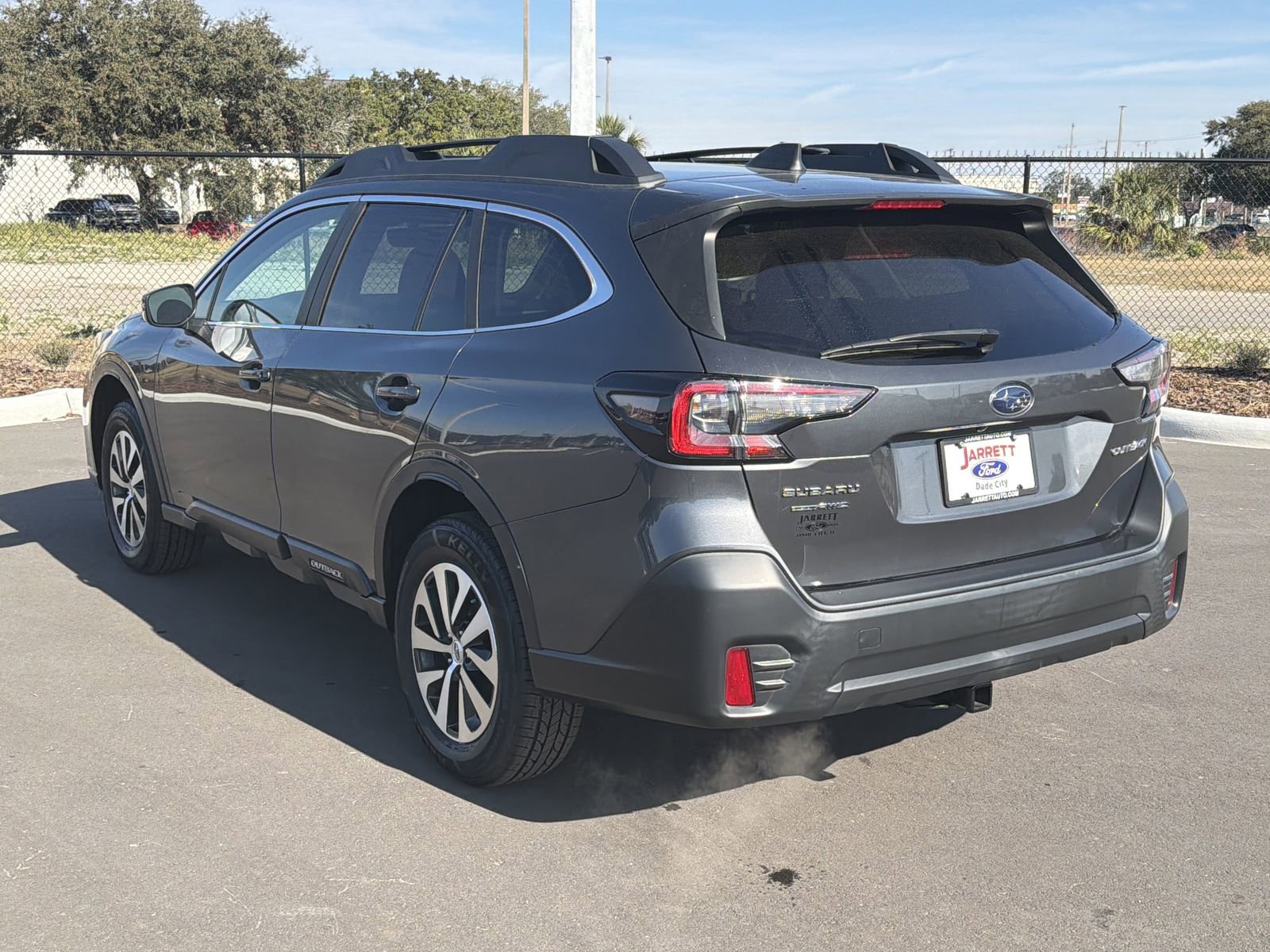 Used 2021 Subaru Outback Premium image 6