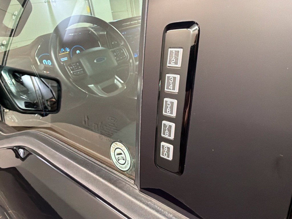 Certified 2021 Ford F150 Lariat AWD/4WD image 31
