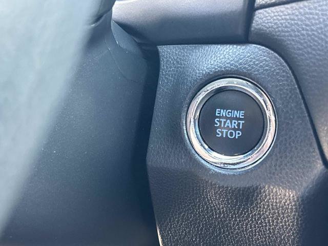 Used 2020 Toyota RAV4 XLE FWD image 31