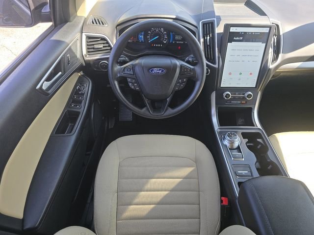 Certified 2022 Ford Edge SE w/ Black Appearance Package AWD/4WD image 23