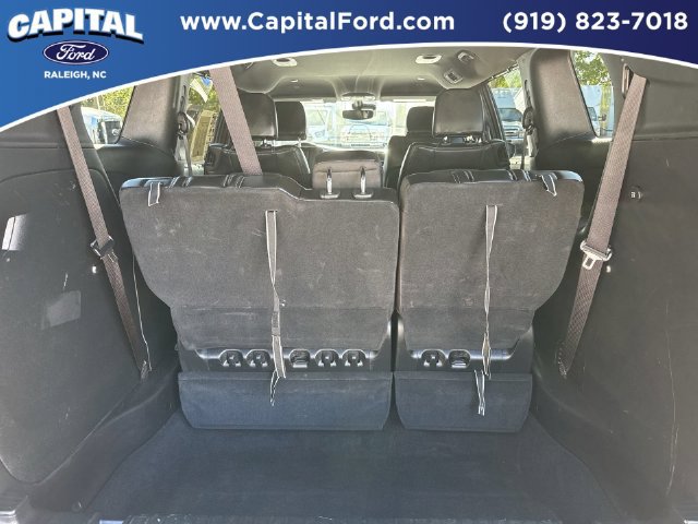 Used 2025 Chrysler Pacifica Select FWD image 16