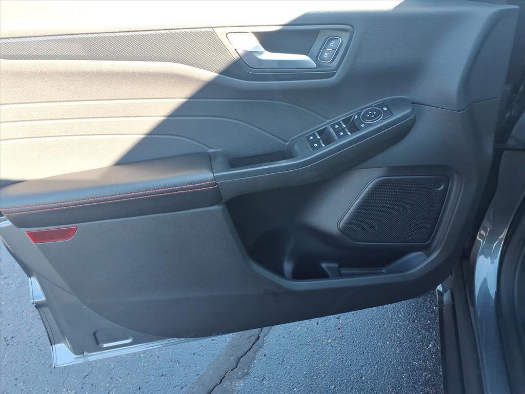 Certified 2023 Ford Escape ST-Line w/ Tech Pack #1 image 11