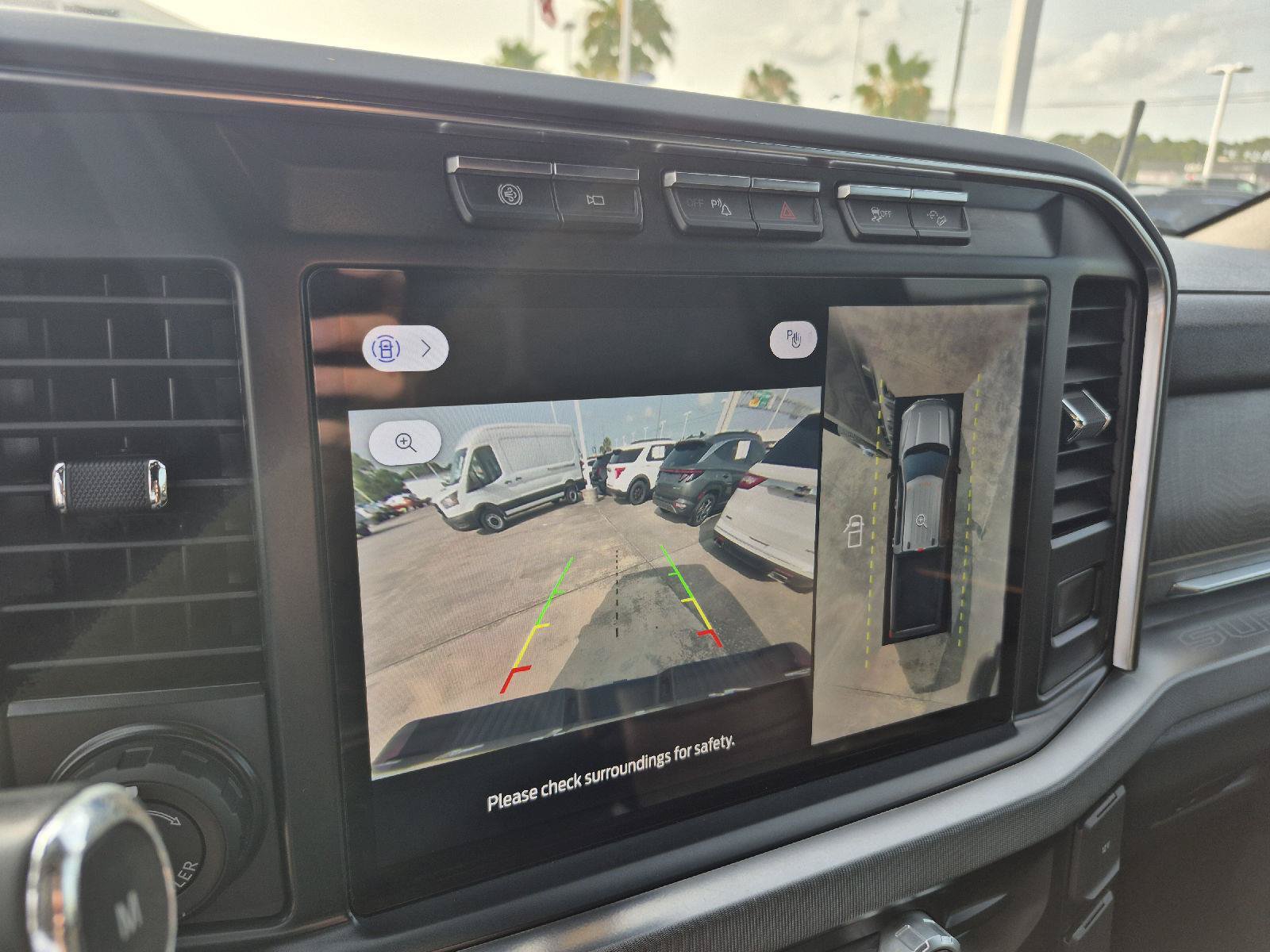 Certified 2023 Ford F350 Platinum AWD/4WD image 4
