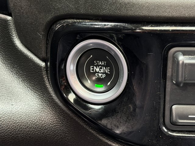 Used 2022 Chevrolet Silverado 1500 High Country w/ High Country Premium Package AWD/4WD image 31