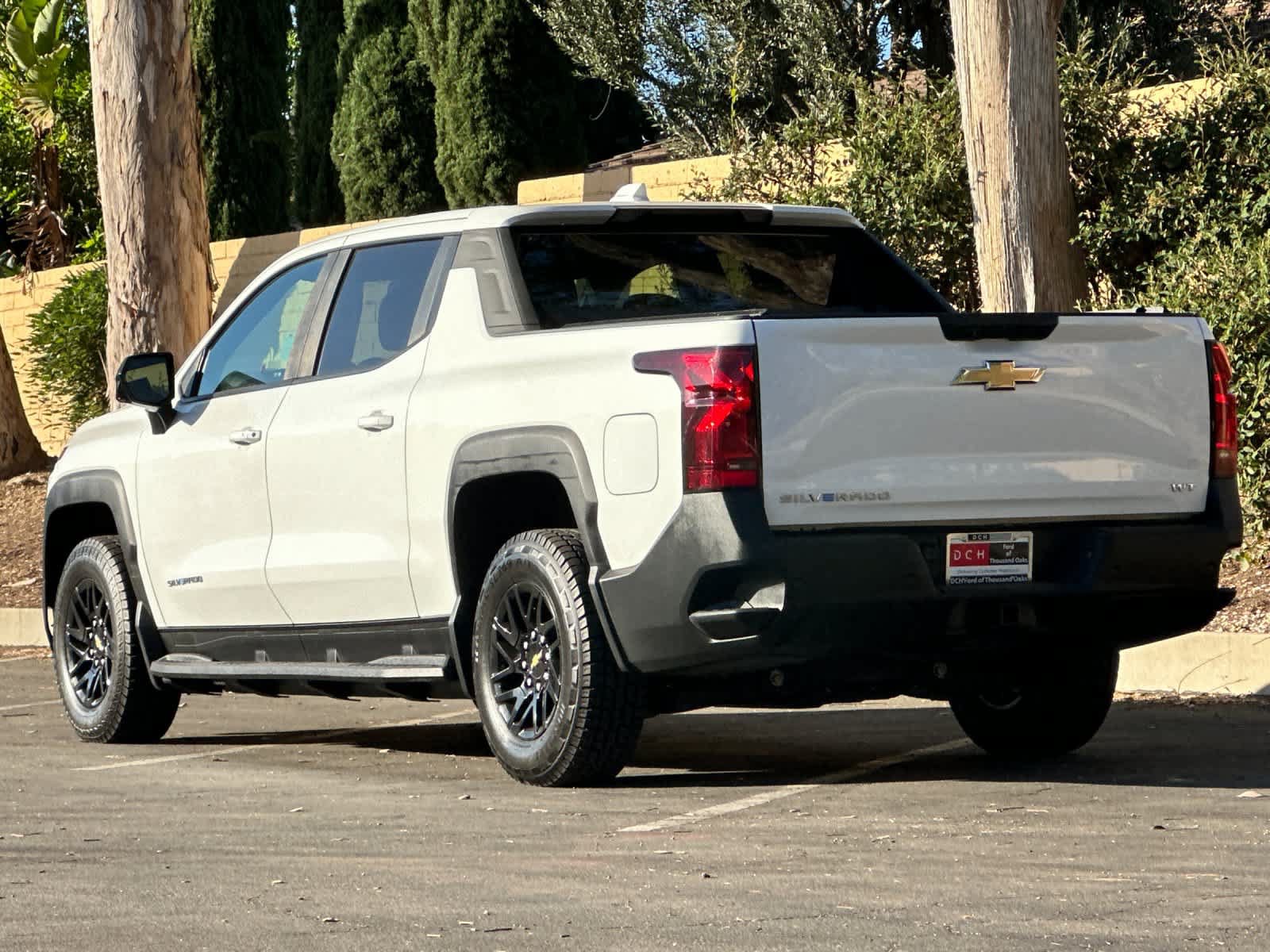 Used 2024 Chevrolet Silverado EV W/T AWD/4WD image 6