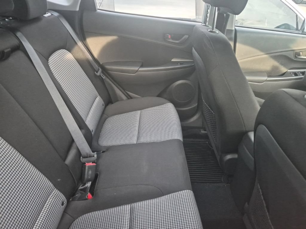 Used 2021 Hyundai Kona SE FWD image 27