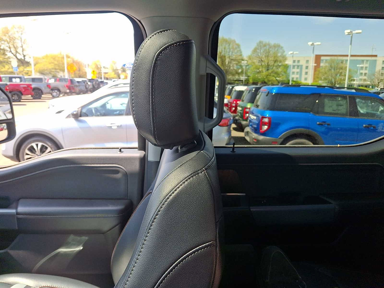 Certified 2024 Ford F250 Lariat w/ Lariat Ultimate Package AWD/4WD image 16