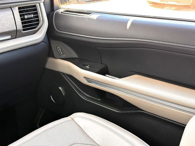 Certified 2023 Ford Expedition Limited image 26